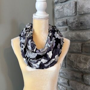 Apt. 9 Black and Gray Women's Scarf